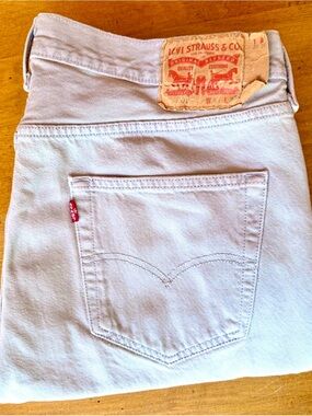 Levi’s 501 Original Fit Jeans W36 L32 Light Gray Vintage Wash Button Fly